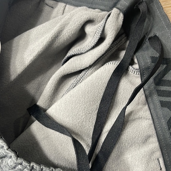 NWT Mens thermal joggers - Picture 5 of 5